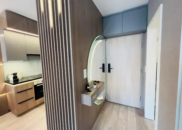 Karzo Lu 203 Free Garage ブダペスト